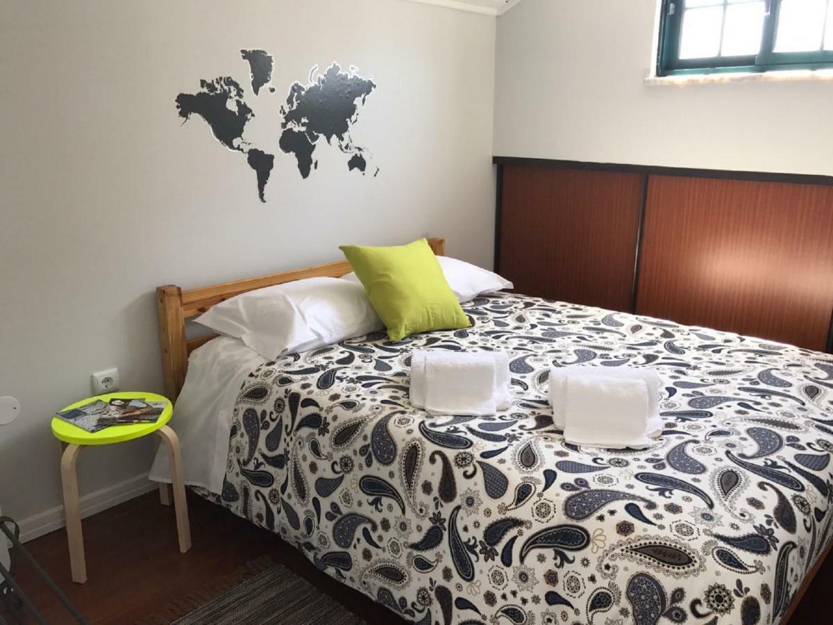 Casa Da Ponte Amarela Holiday home *