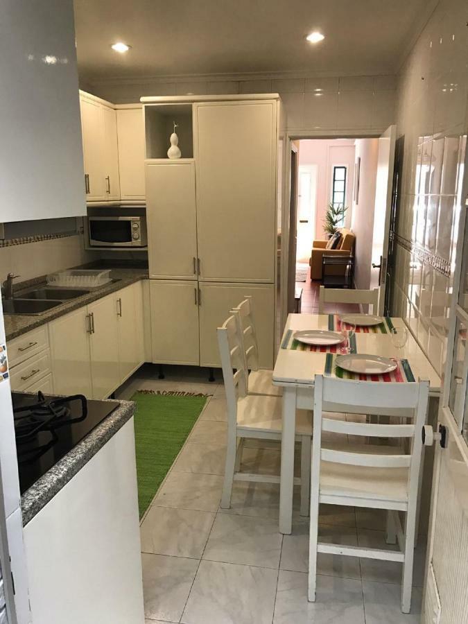Casa Da Ponte Amarela Holiday home *